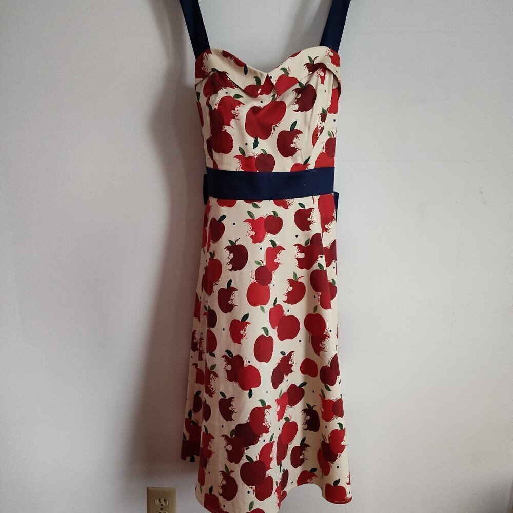 Ladies SZ L Disney Parks Evil Queen Sundress